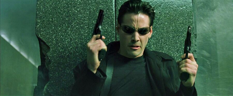 Neo double wielding beretta 92 handguns in The Matrix.