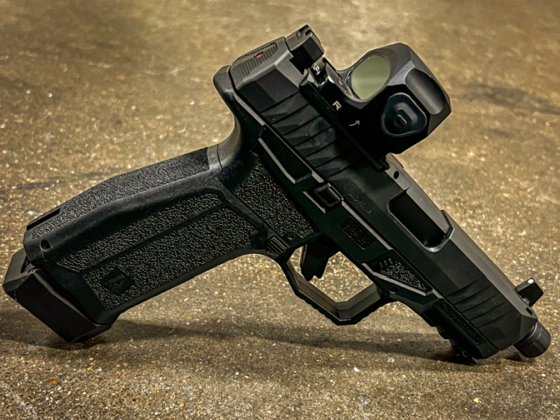 ZeroTech HALO TRAE28 enclosed reflex sight on Arex handgun