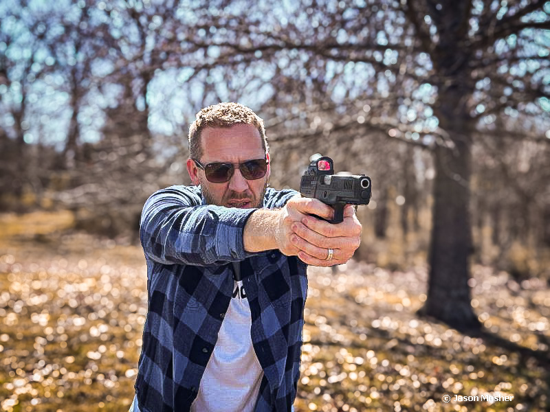 shooting the Taurus G3 T.O.R.O 9mm handgun.