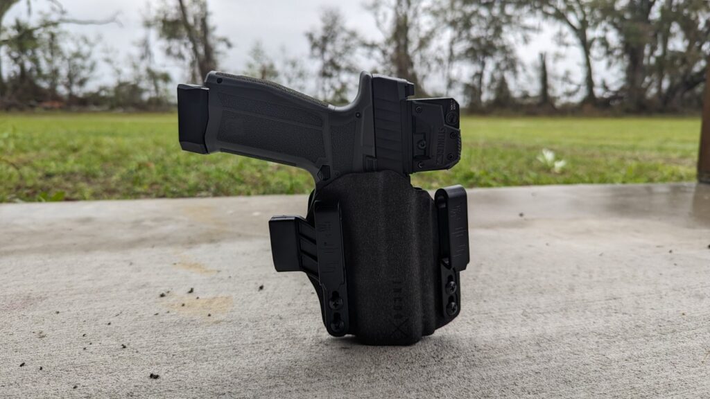 Incog x holster and gun