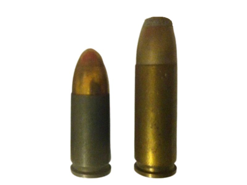 9×19mm Parabellum (left) and 9mm Mauser Export (right). (Photo Credit: Twalls)