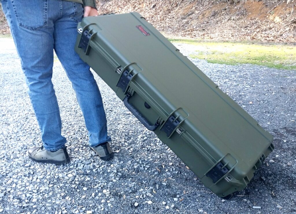 SKB iSeries Rifle Case rolling