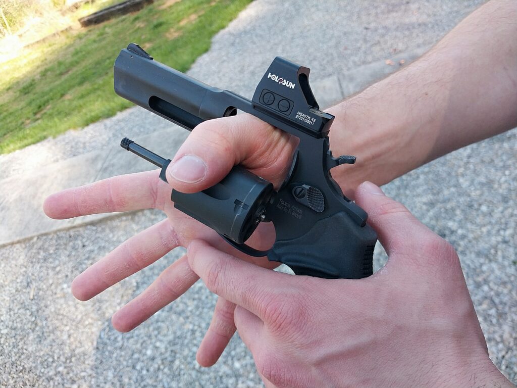 revolver swing out cylinder