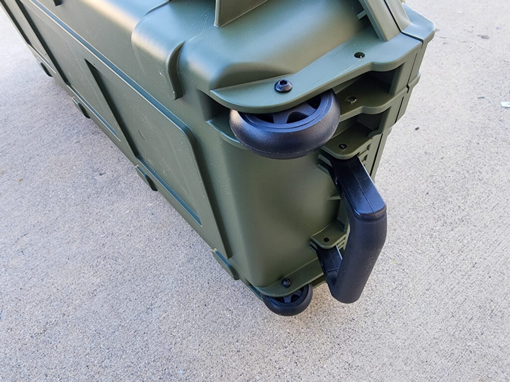SKB Series 3614-6 AR-15 Case wheels