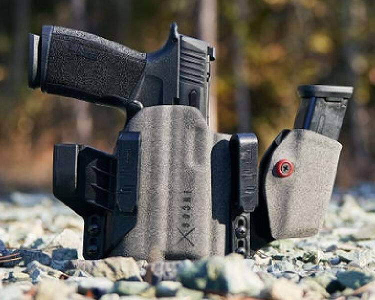 Sig p365 in Safariland Incog X IWB holster with mag caddy