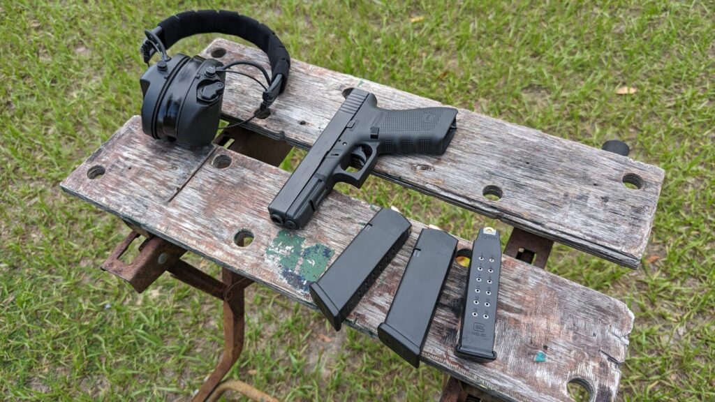 Glock 20 and gear