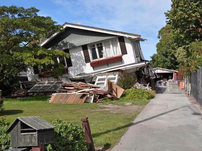 Earthquake home