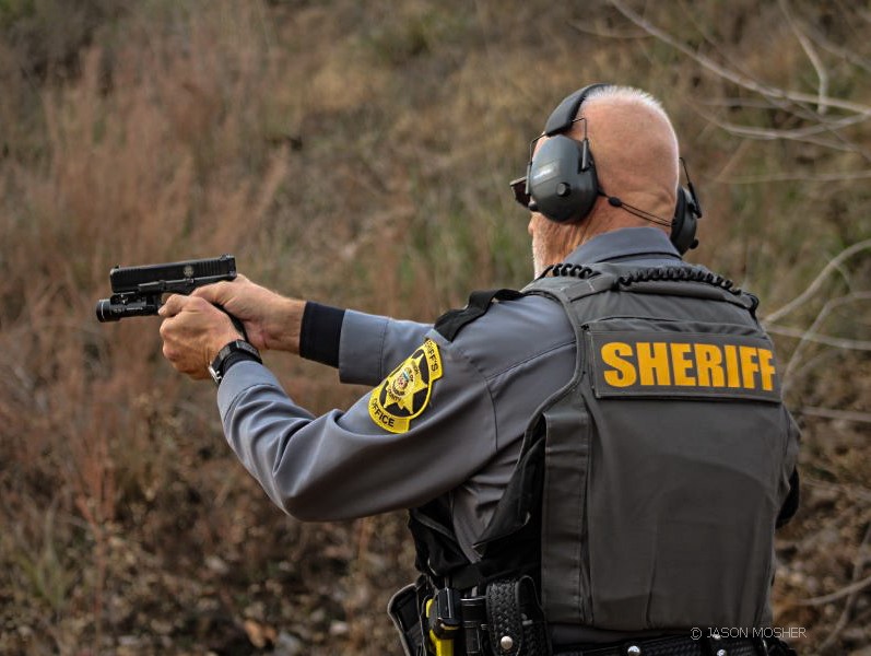 Sheriff's Deputy shooting at the range.