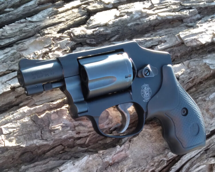 smith & wesson j-frame snubnose revolver