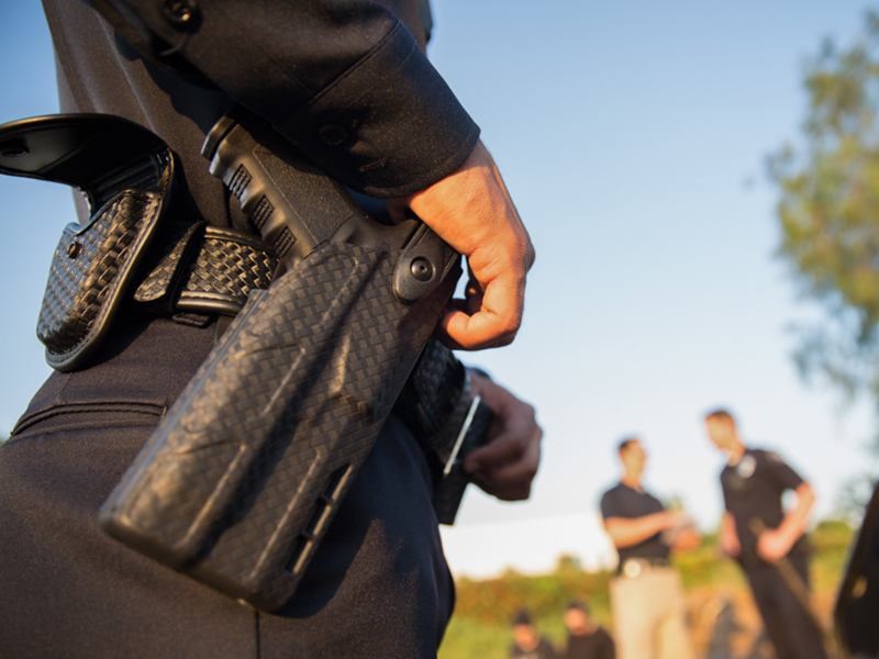 Safariland 7360 7TS police holster with a Glock pistol