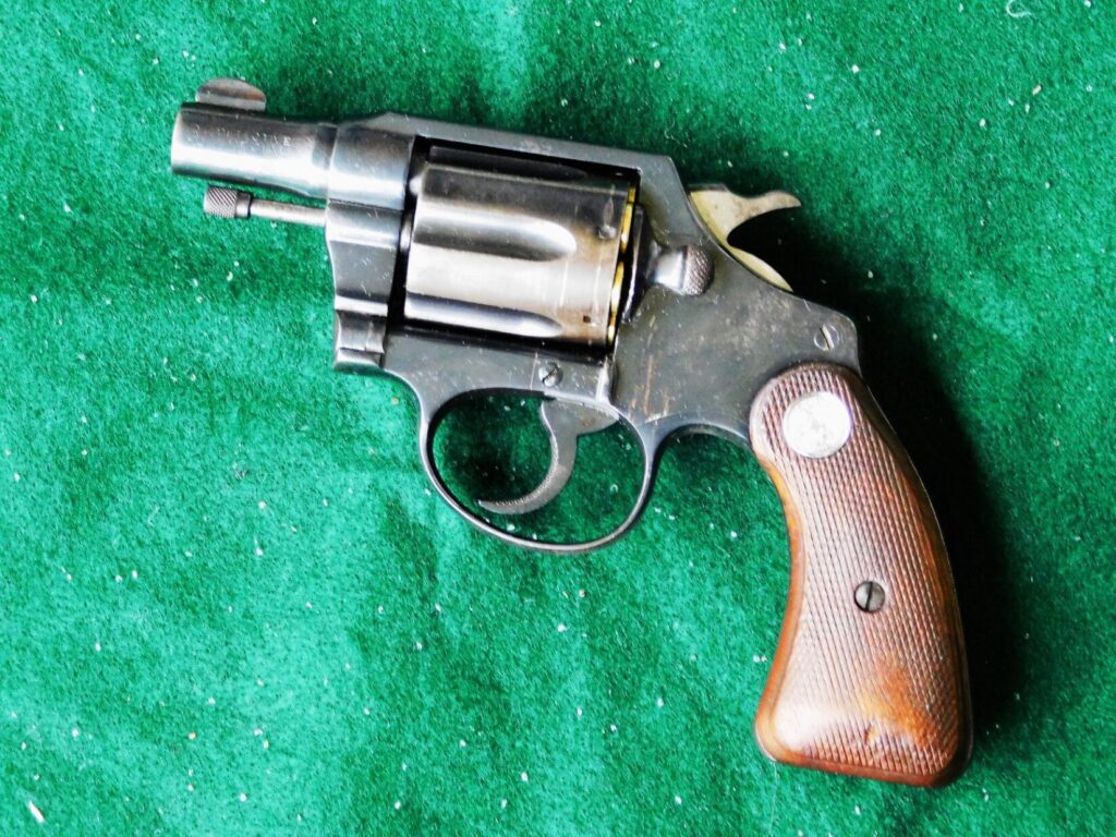 colt detective special snub-nose revolver