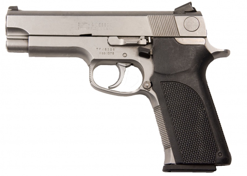 Smith & Wesson Model 1076, FBI firearms