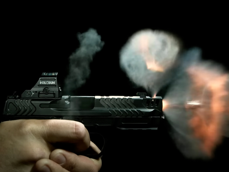 Smith & Wesson compensator in action