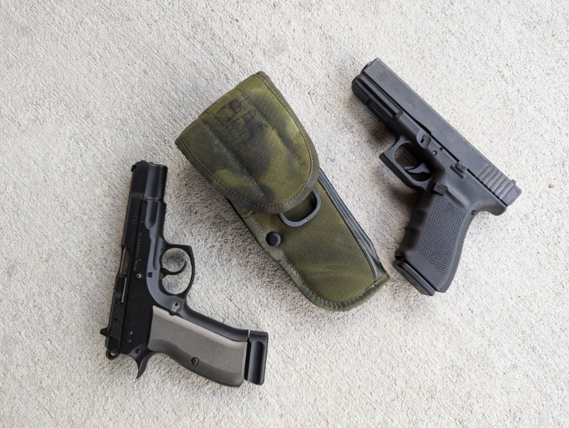 Bianchi with two guns