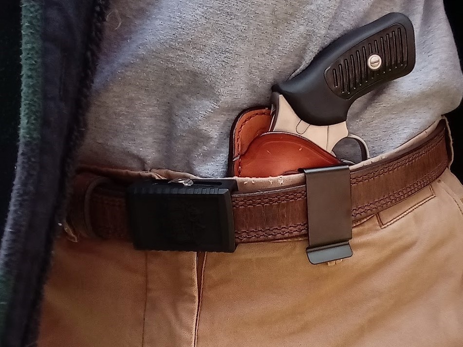 bianchi professional holster ruger sp101