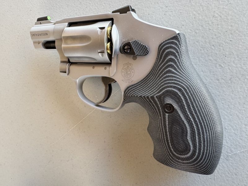 s&W Ultimate carry in .32 h&r magnum