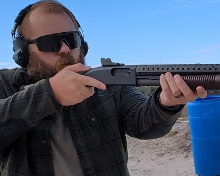 Trench gun shooting fighting shotgun