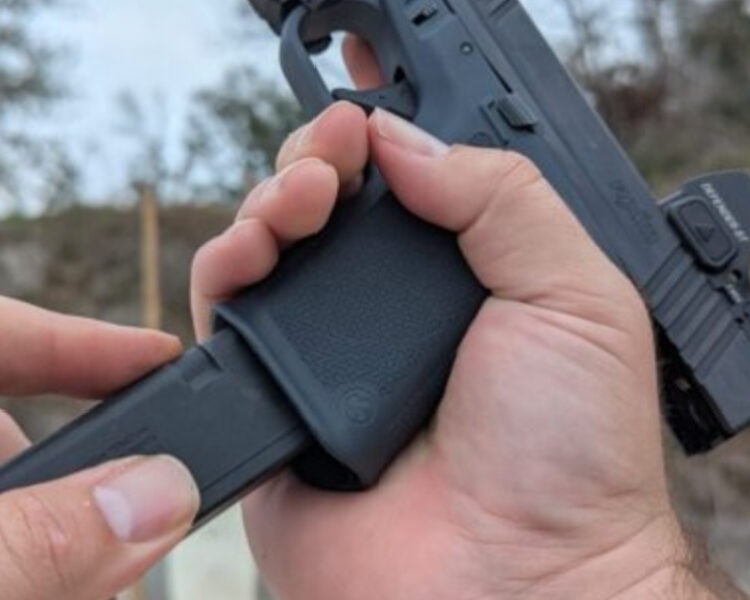 speed reload pistol