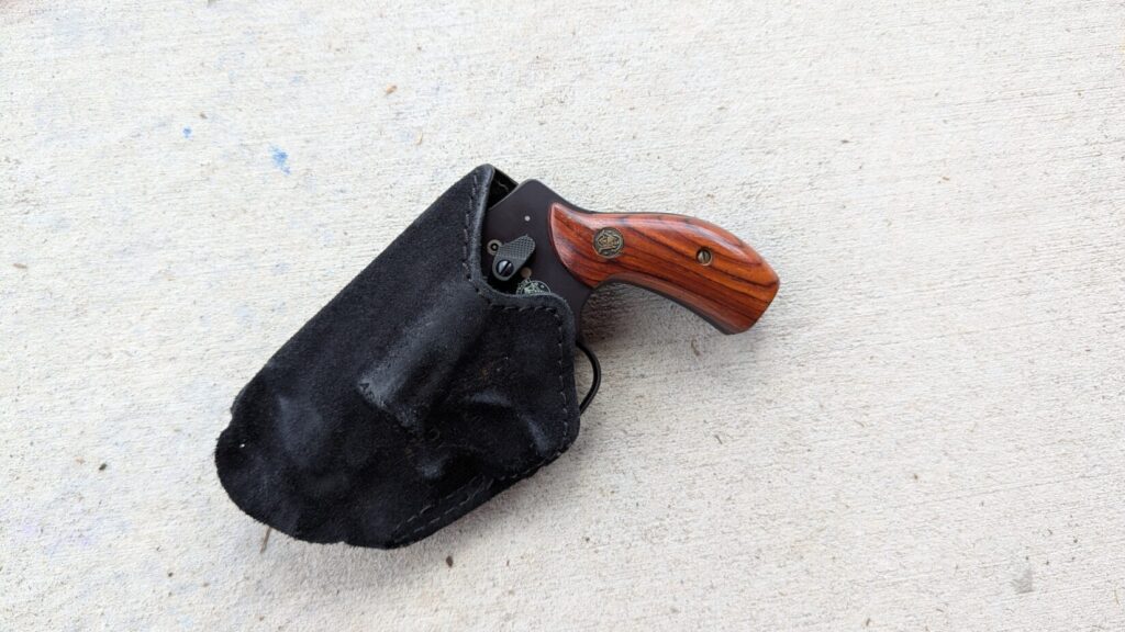 S&W 432 PD in Safariland model 25 pocket holster