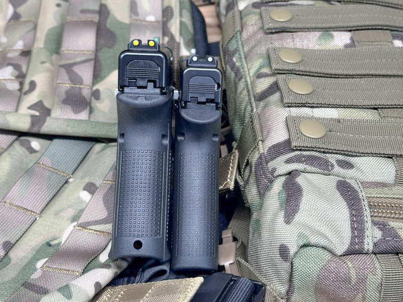 Glock 19 and Glock 48 side by side. 