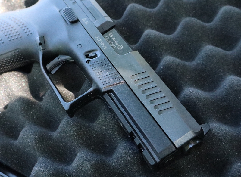 light rail and slide of the cz p10
