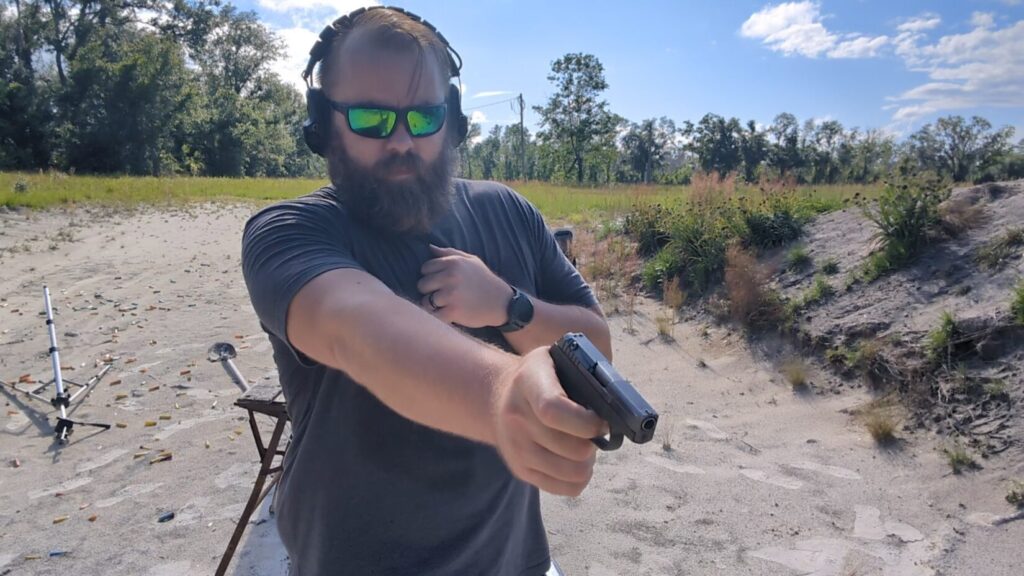 one hand shooting