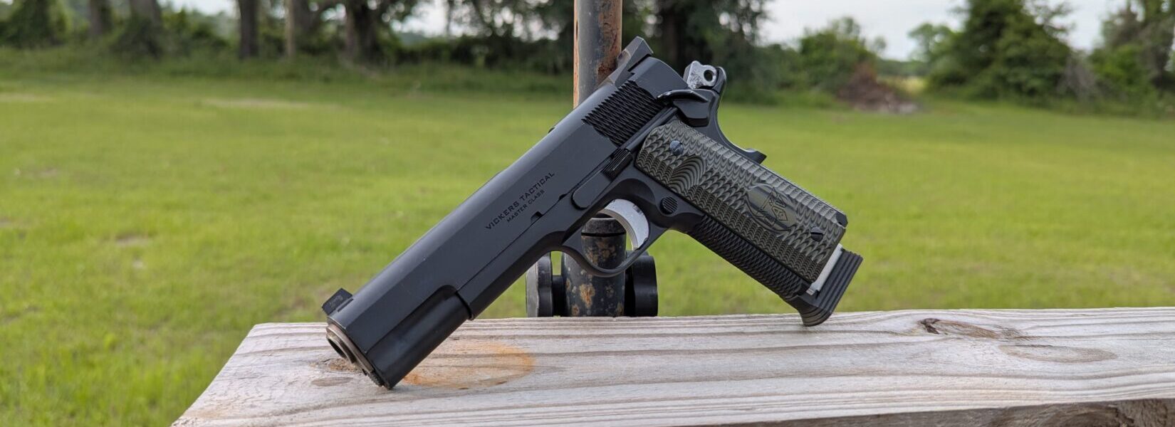 The final boss of 1911s - 90s Delta Force with a dual 1911