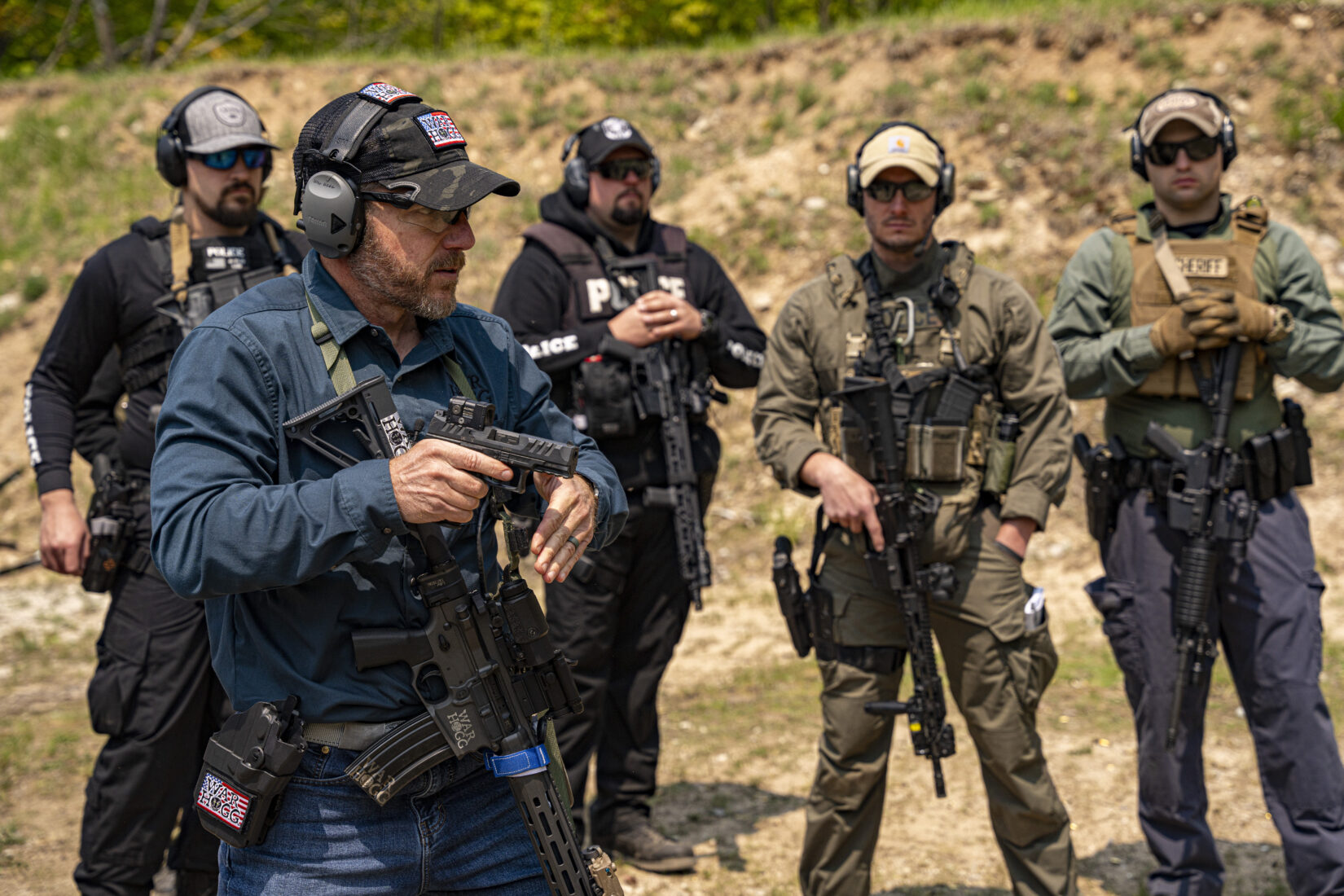Rick Hogg of War HOGG Tactical conducting a carbine to pistol transition at a law enforcement training course