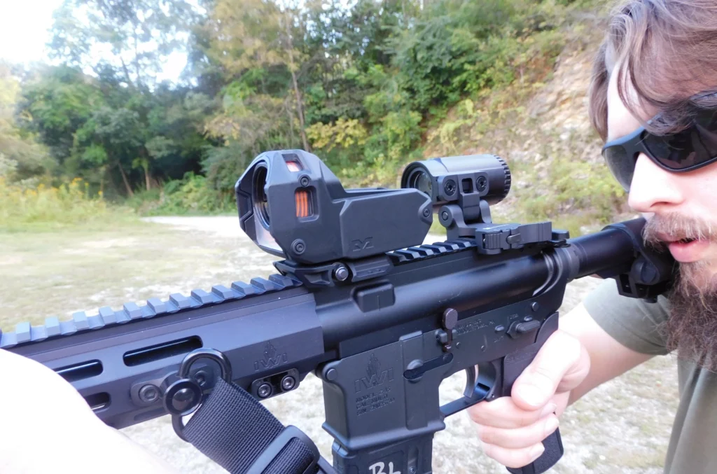 Offset magnifier on AR-15