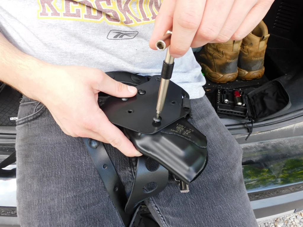 holster can adjustment using an allen wrench