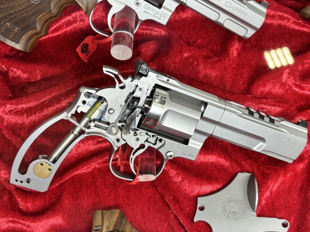Spohr revolver showing the internal workings.