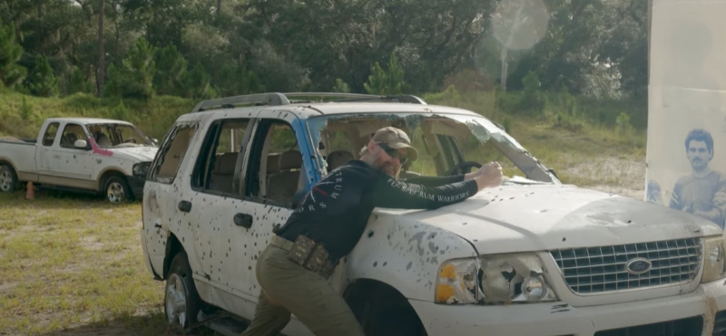 crowding cover behind a vehicle