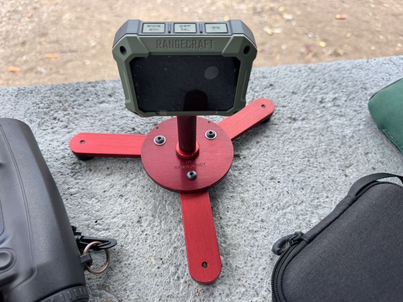 Chronograph on sturdy aluminum tripod