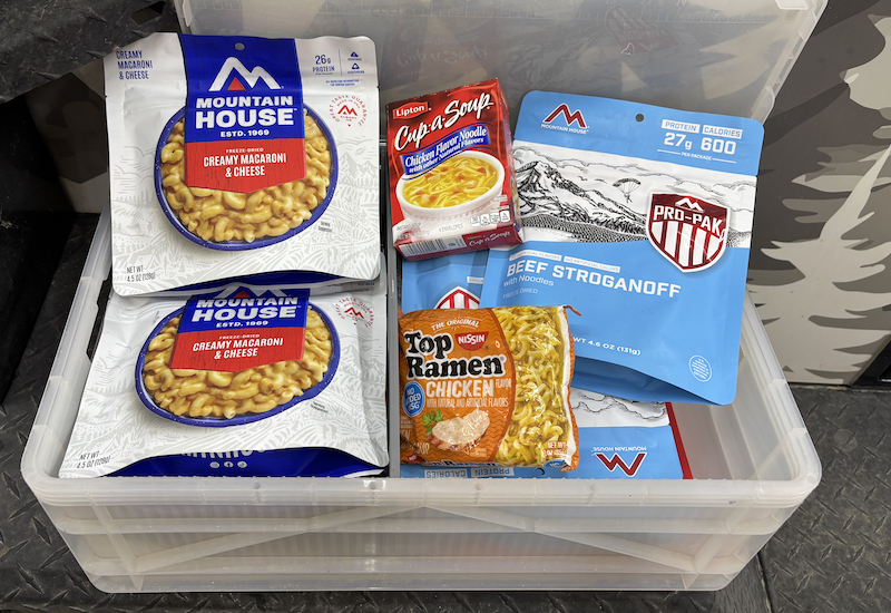 freeze dried and dehydrated meals for off-grid adventures