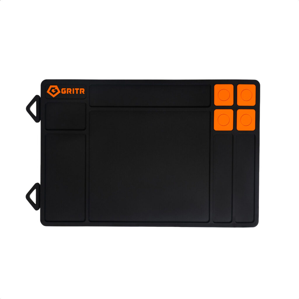 GRITR Magnetic Cleaning Mat.