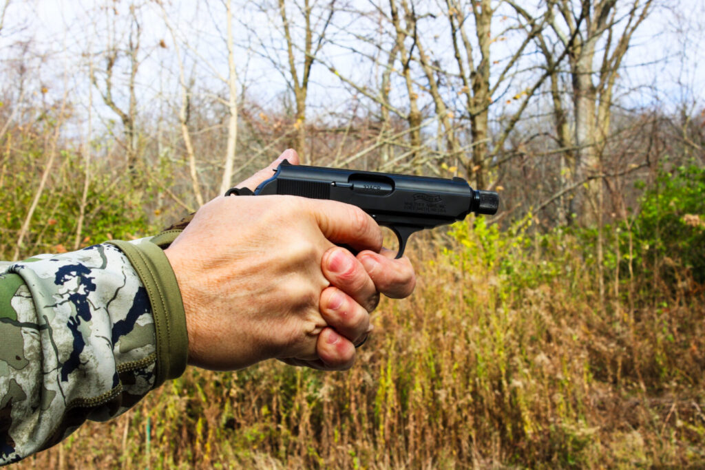 Shooting the Walther PPK SD.