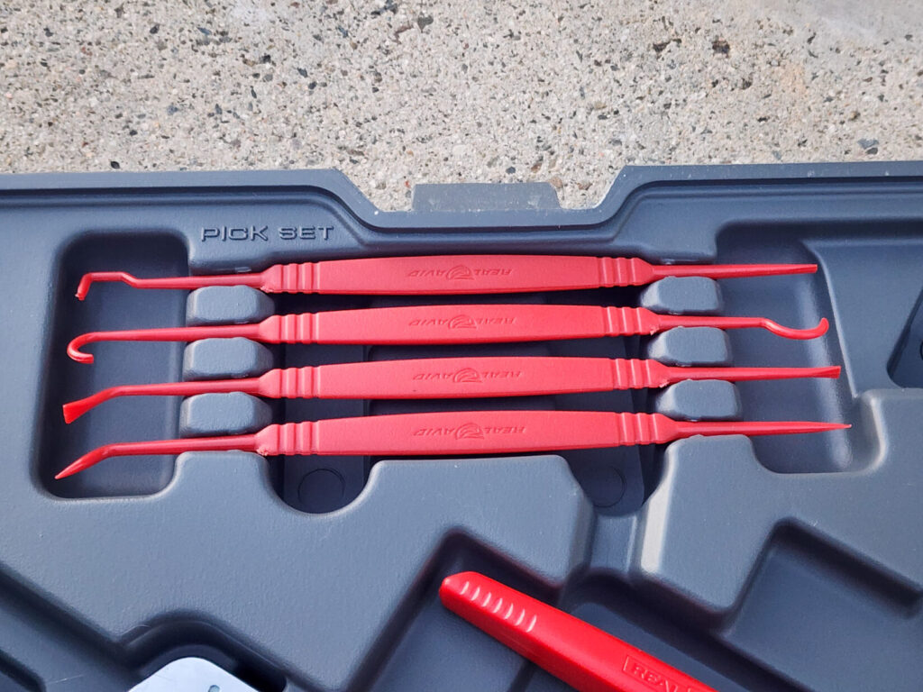 Real Avid AR15 pick set