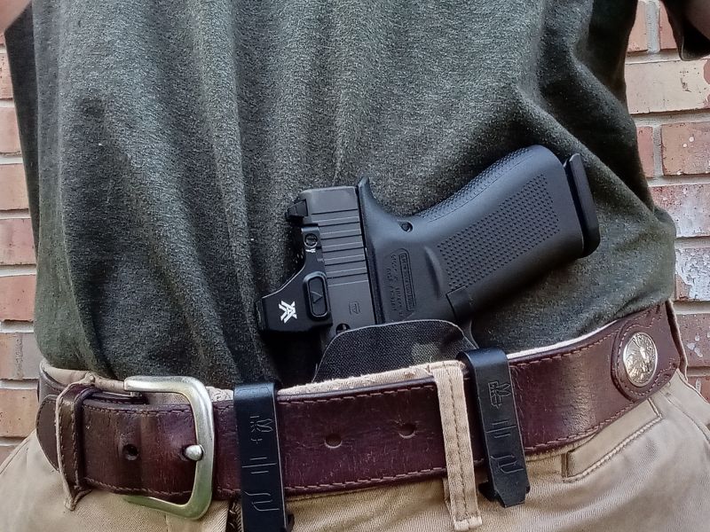glock 48 9mm pistol carried in an incogx iwb holster