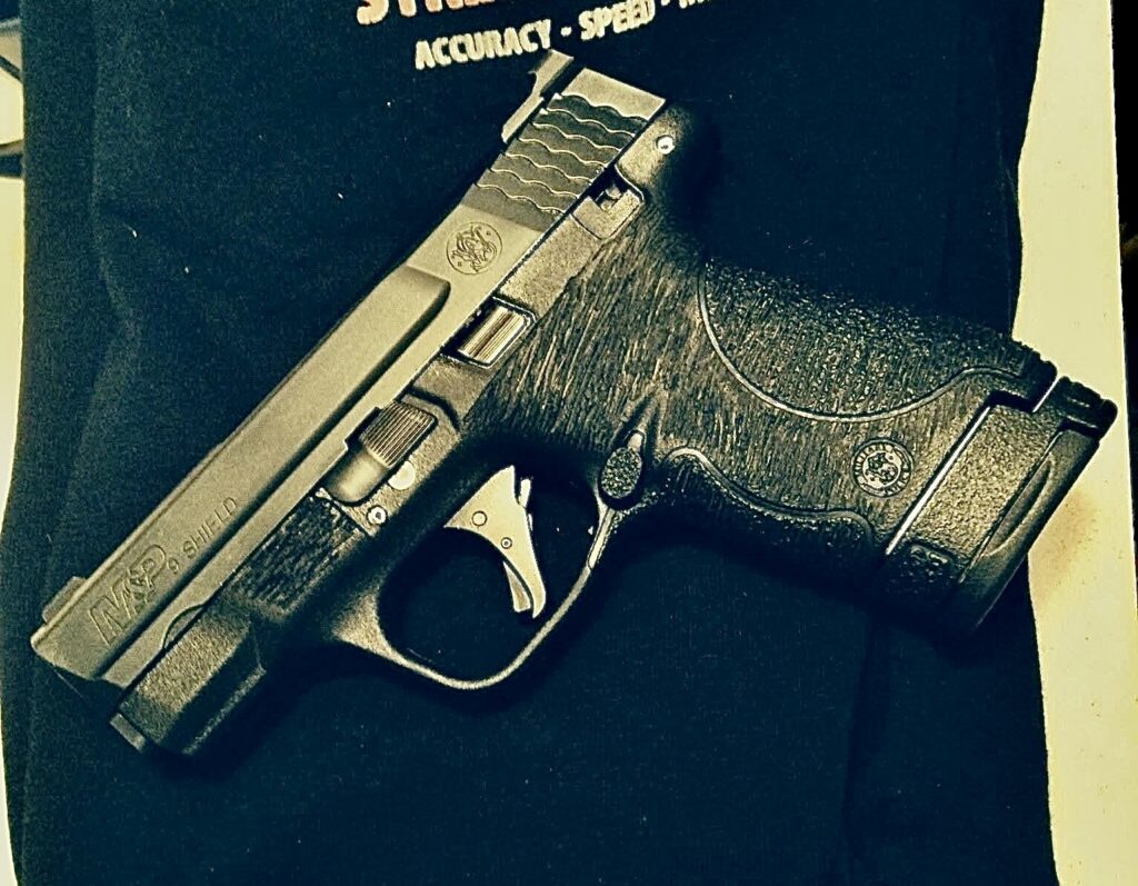 The first slim line back up gun the author ever carried - s&w M&P shield
