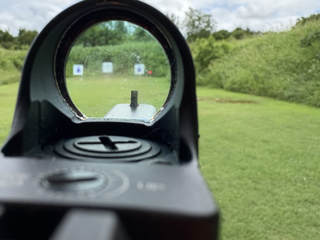 Trijicon SRO.
