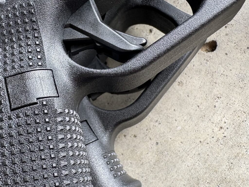 trigger guards on gen 4 and 6 glock g19s